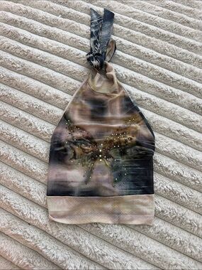 I am Gia butterfly top